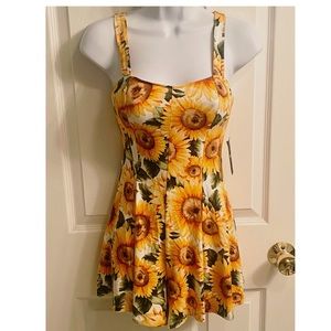 Brand New Size Small Forever 21 Romper 🌻